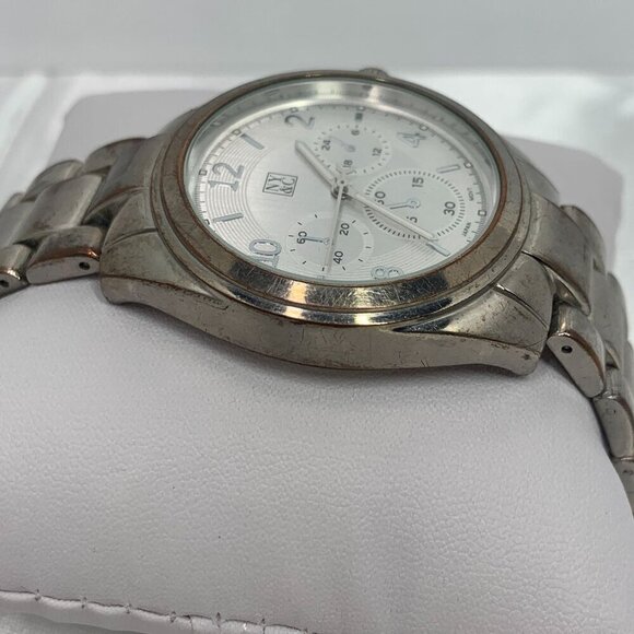 NY&C Stainless Steel Ladies Watch With Quartz Movement - Picture 3 of 10